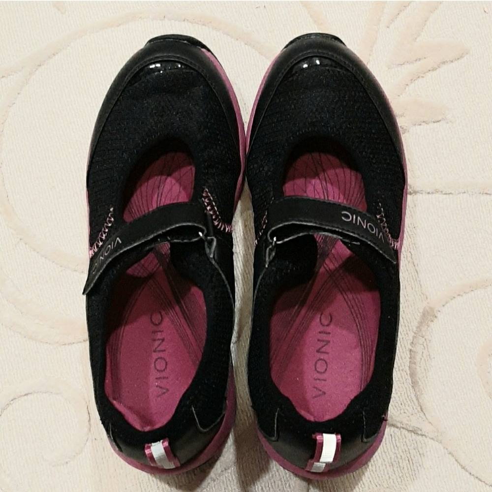 Vionic sunset Mary Jane shoes velcro close NWOT